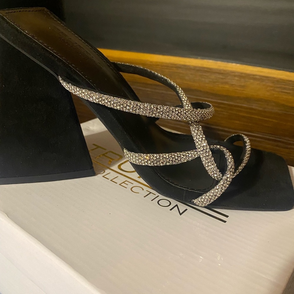 Diamanté strap heels! - Picture 3 of 4
